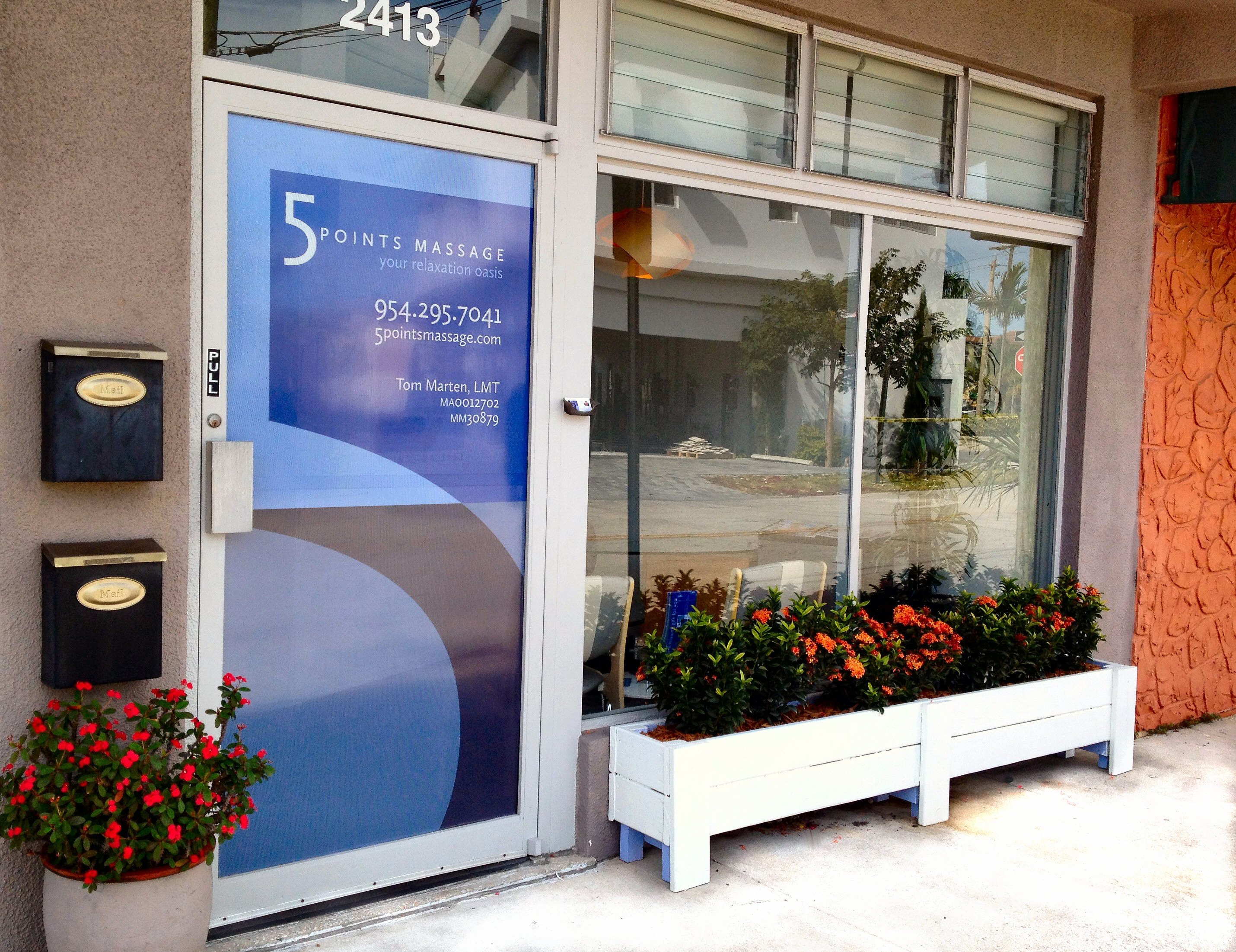 Storefront of 5 Points Massage Studio